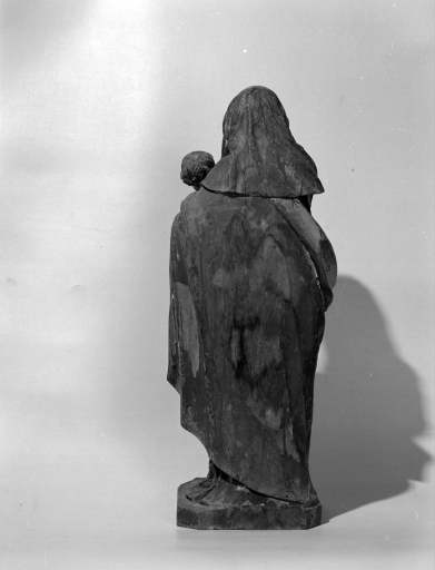 statue (statuette) : Vierge à l'Enfant (N° 1)