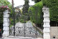 Portail de la maison de villégiature dite Palais Carabacel