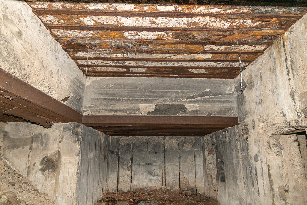Poste de direction de tir type M 178, intérieur, salle principale de plan en T du niveau 1