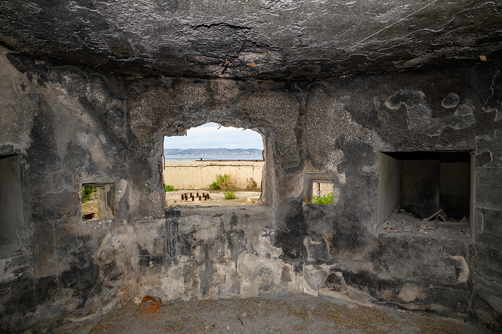 Batterie du Pharo, batterie haute, intérieur de l'abri de la cuve nord