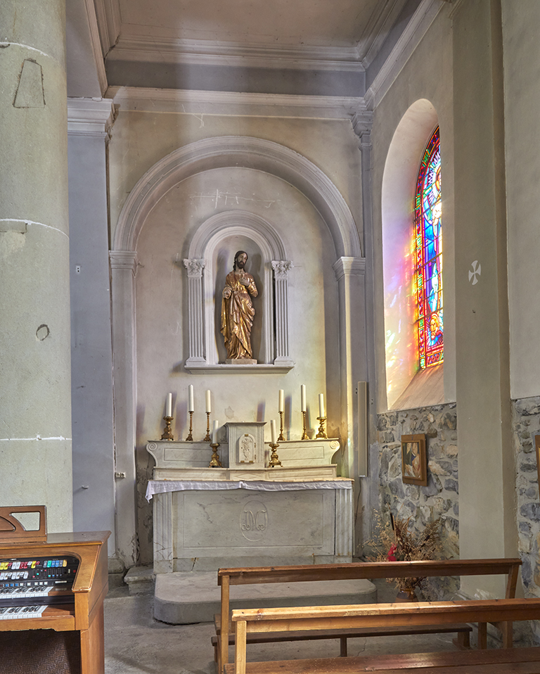 Vue intérieure : l'autel de saint Joseph (collatéral est).