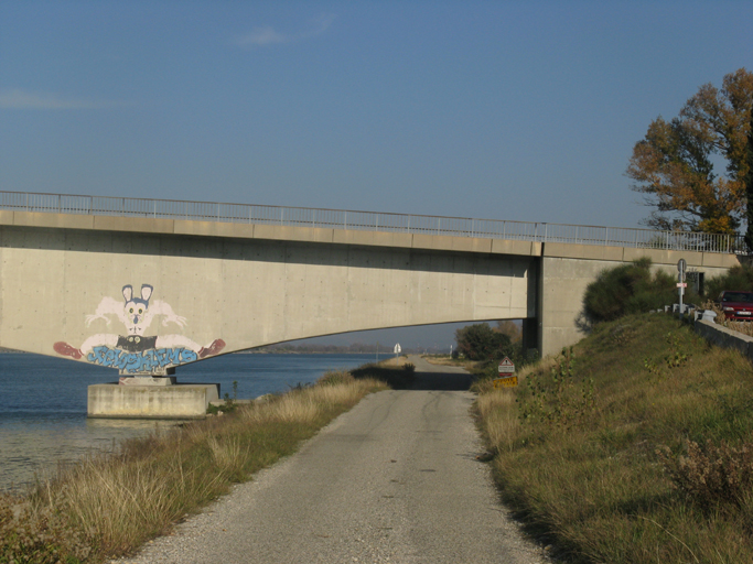 pont routier du Tricastin