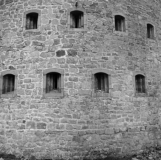 Créneaux du blockhaus.