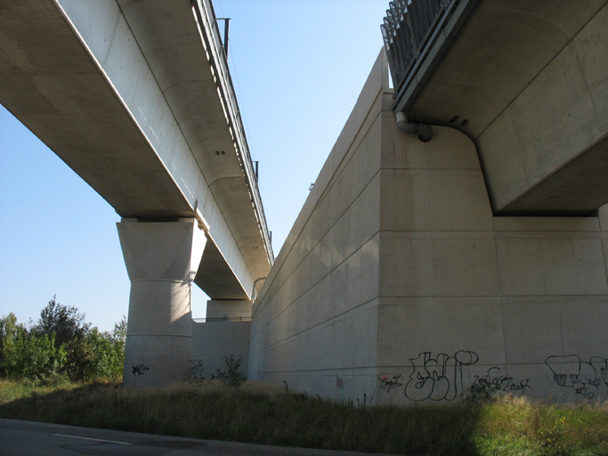 double viaduc ferroviaire (TGV) d'Avignon