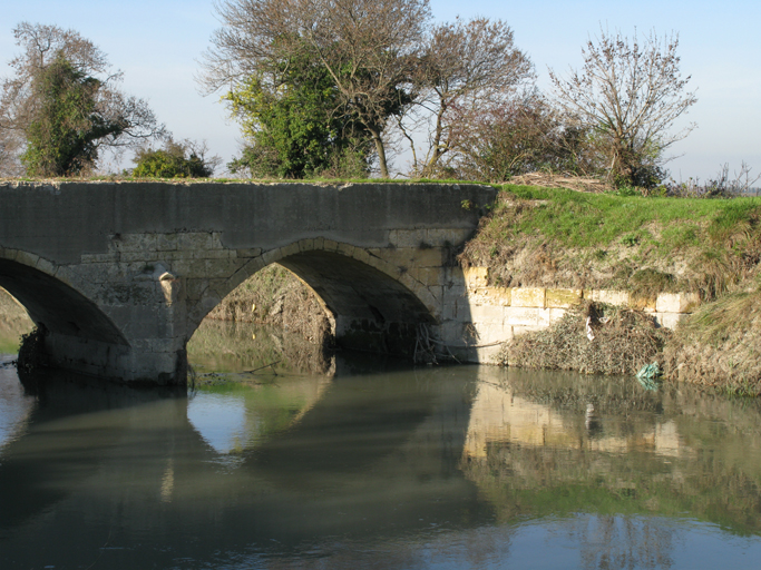 pont de chemin anciennement dit pont du Mas de la Ville, dit aujourd'hui pont de la Ville