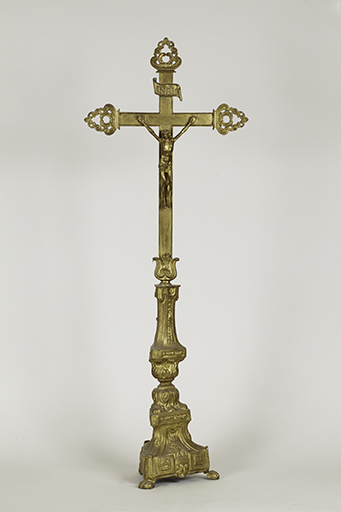Croix d'autel