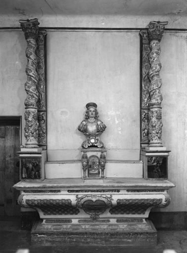 Ensemble de l'autel secondaire de saint Christophe : autel-tombeau, gradin, tabernacle, retable architecturé, peinture