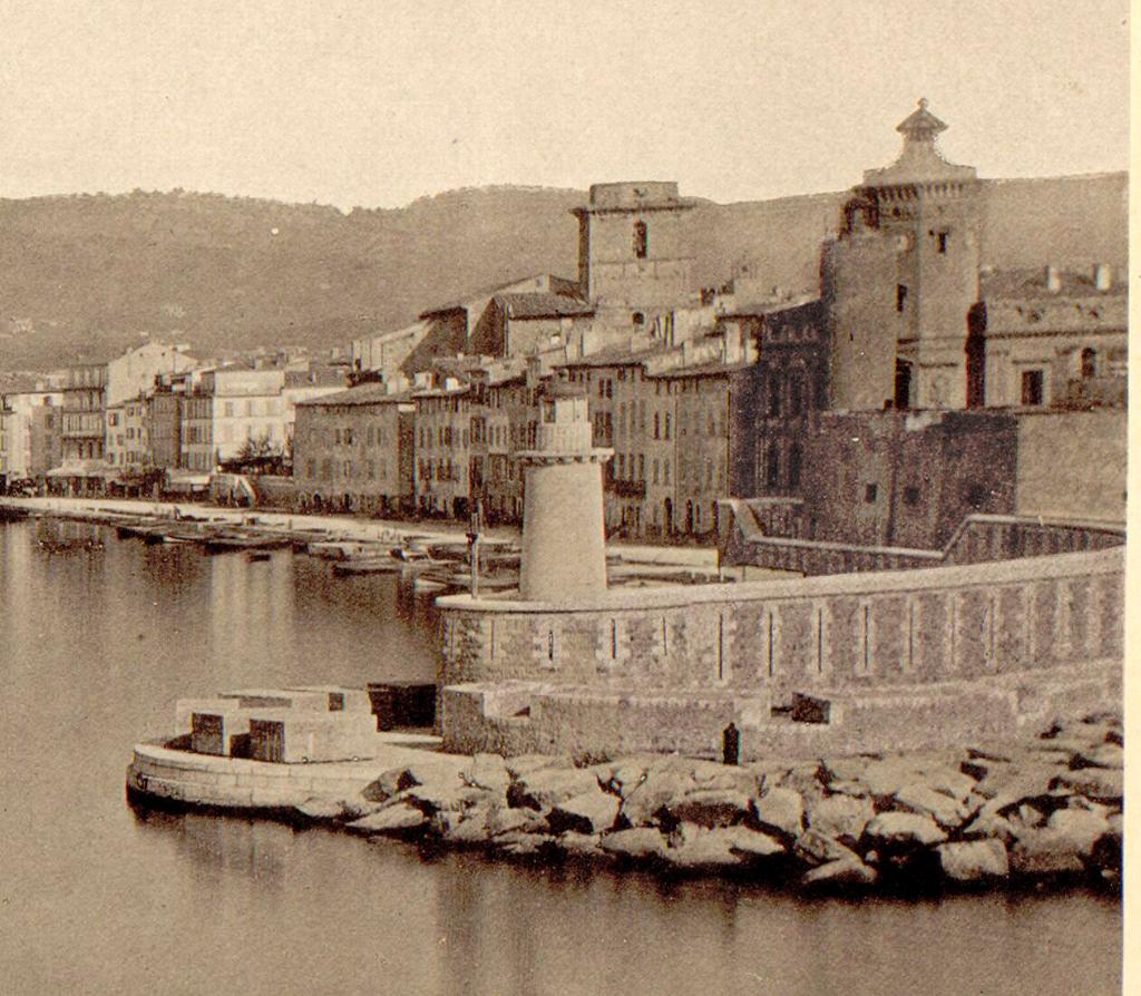 [Vue du môle Bérouard, de sa batterie et du "fort", à l'entrée du port de La Ciotat], 1873. 
