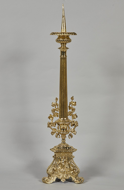 Série de six chandeliers d'autel (n°2)