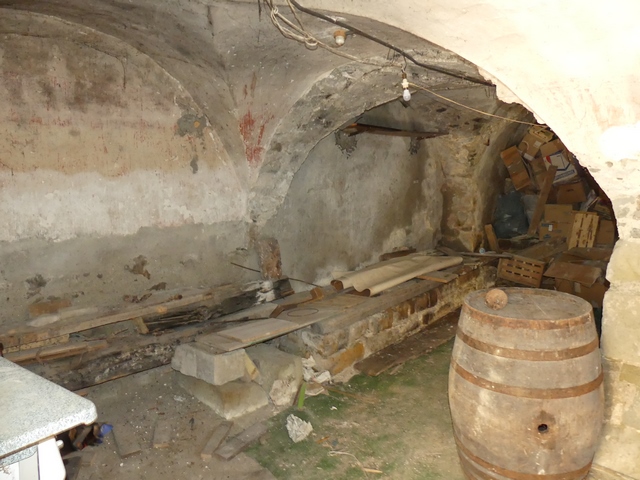 Etage de soubassement, cellier. Vue de volume prise du nord-est.