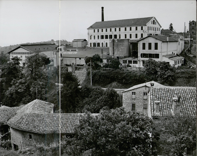 bâtiment conventuel, puis parfumerie Roure-Bertrand, actuellement immeuble de bureaux