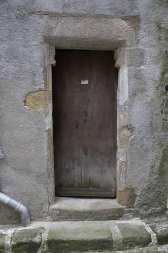 Porte au Coulet.