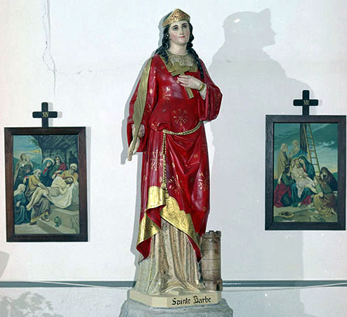 statue : Sainte Barbe