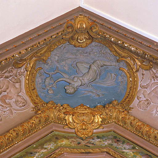 plafond, reliefs et peinture monumentale (N° 2)