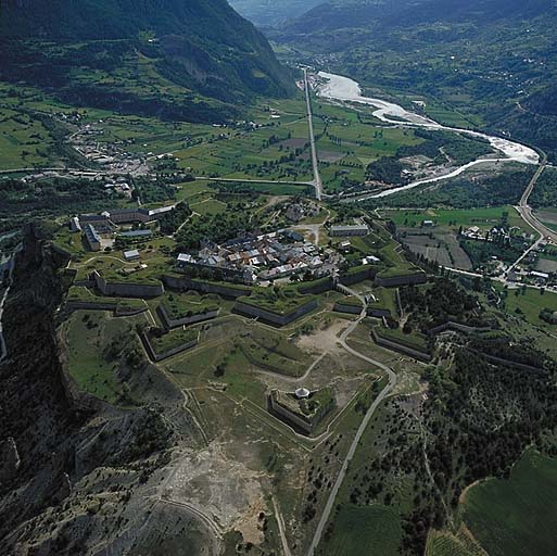 fortification d'agglomération de Mont-Dauphin