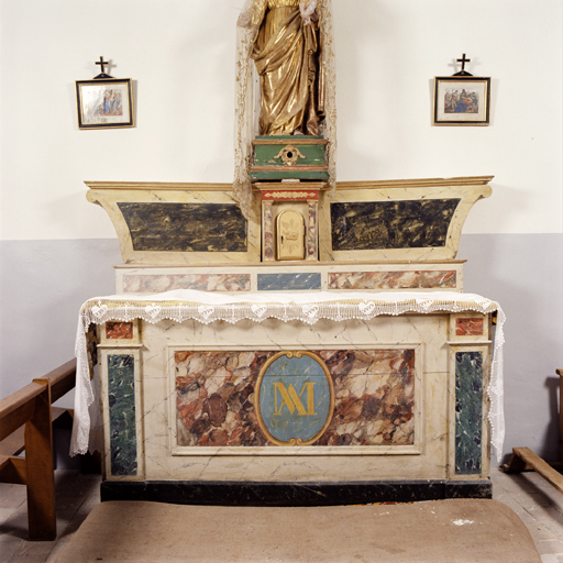 ensemble des autels de la Vierge et de saint Joseph (2 autels, 4 gradins d'autel, 2 tabernacles et 4 placards)