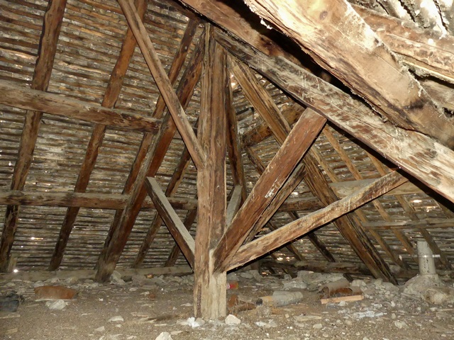 Partie est. Etage de comble, ferme de la croupe.