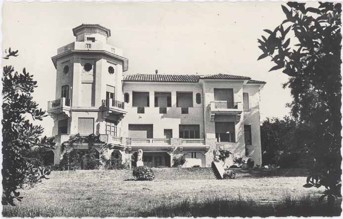 maison dite Villa Rhodia, puis Villa Mahina, actuellement Château des Alpes