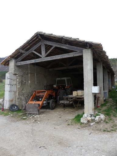 Remise sud. Vue d'ensemble prise du nord-est.