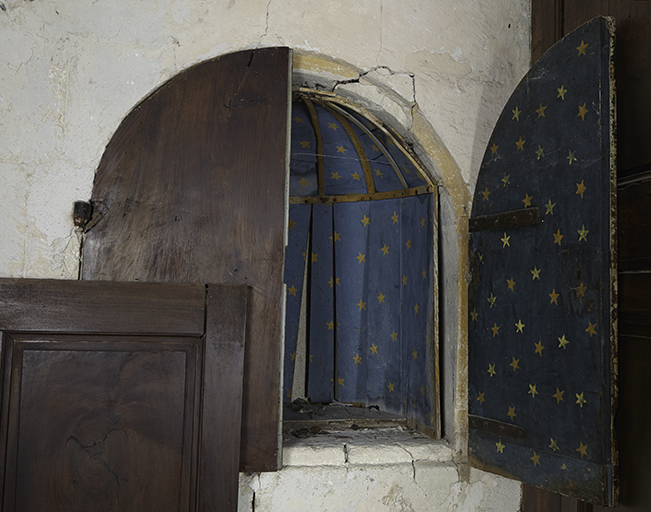 Armoire aux saintes huiles