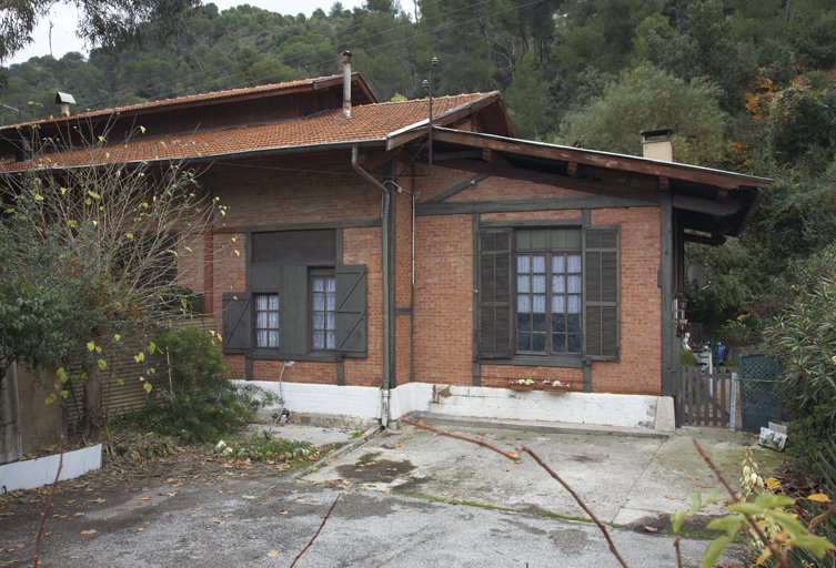 gares des Chemins de fer de Provence