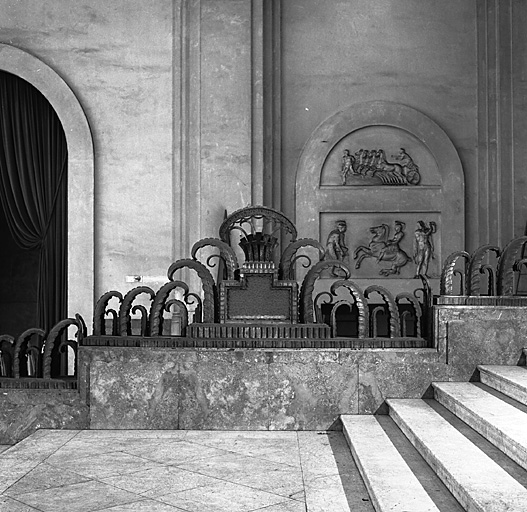 casino dit Palais de la Méditerranée, actuellement casino et hôtel de voyageurs dits Palais de la Méditerranée
