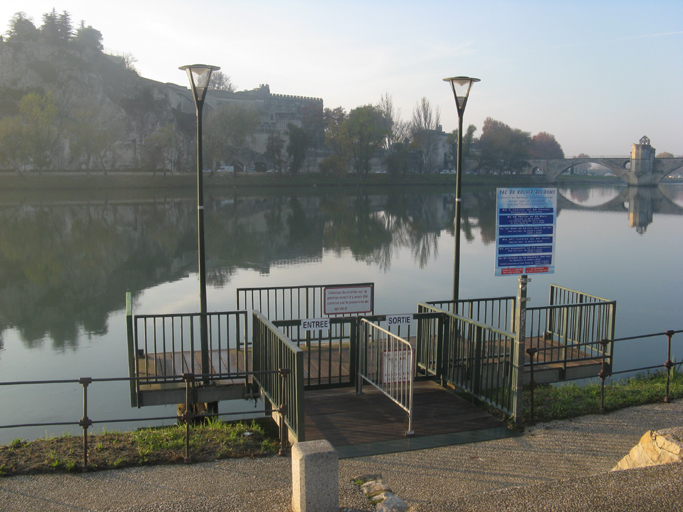 bac et bac à traille d'Avignon