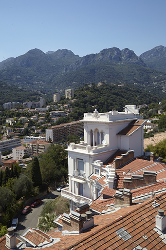 Hôtel de voyageurs dit Riviera Palace, actuellement immeuble