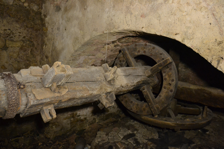 moulin à farine, à huile, à ressence et savonnerie, actuellement logement