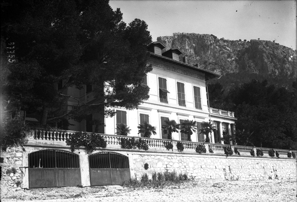 maison dite Villa Eze-les-Pins