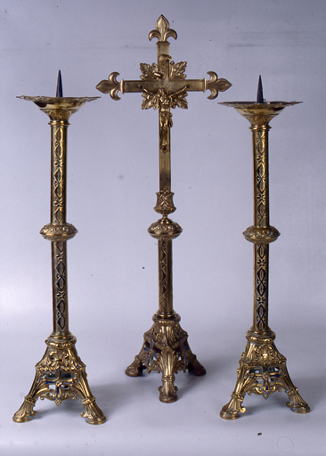 ensemble croix d'autel et 6 chandeliers d'autel