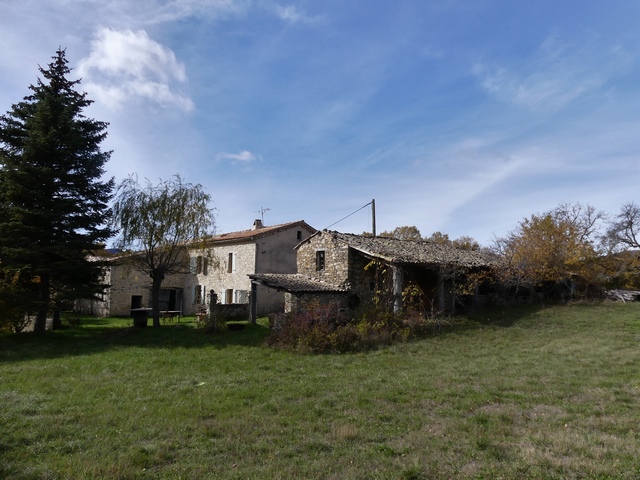 Vue d'ensemble prise du sud-est.
