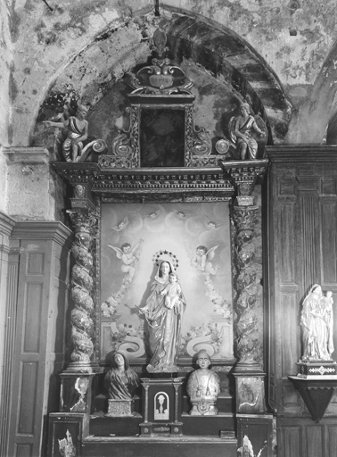 ensemble de l'autel de la Vierge : autel, gradins d'autel (3), tabernacle et retable