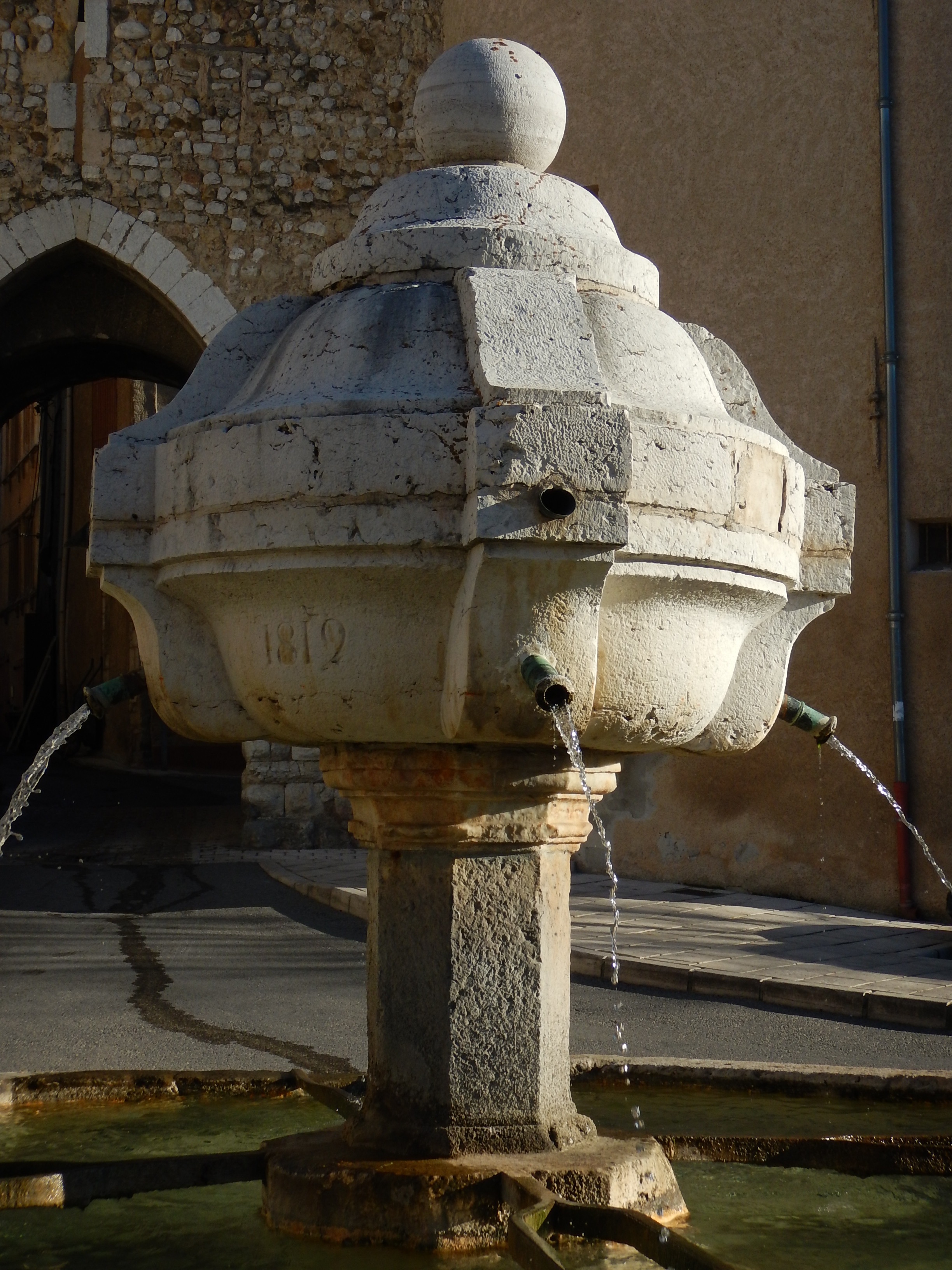 Fontaine dite fontaine Benoîte