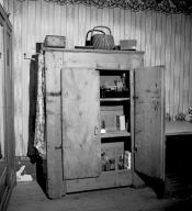 armoire (N° 8)
