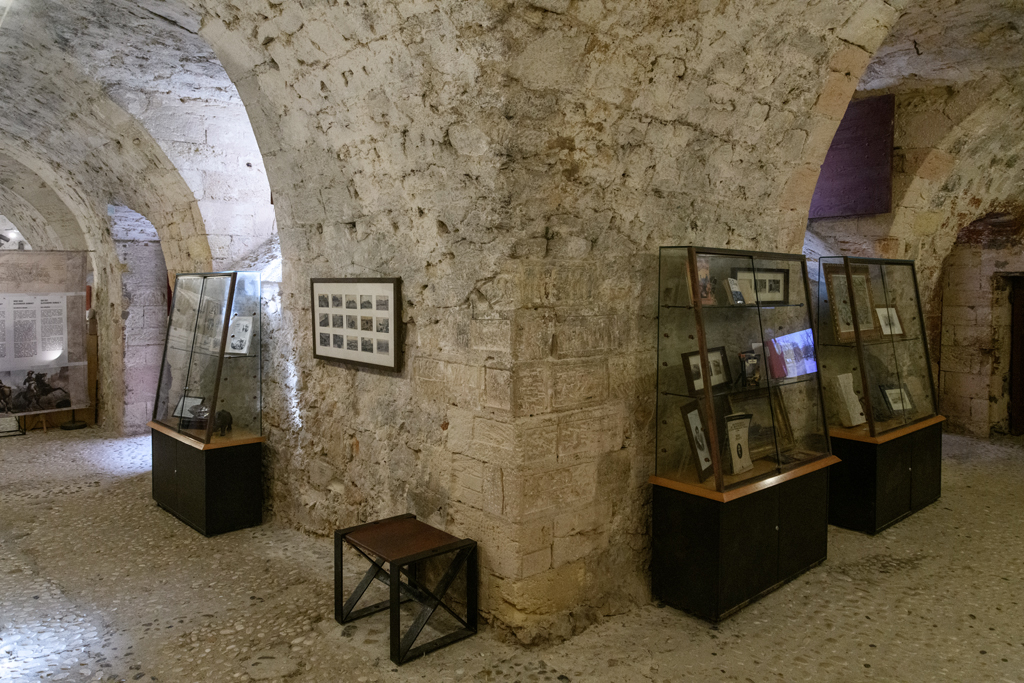 Donjon, galerie casematée du rez-de-chaussée du corps central, partie nord-ouest décloisonnée.