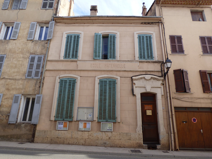 école maternelle, actuellement immeuble