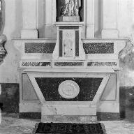 autel, gradins d'autel (2), tabernacle (autel tombeau, autel secondaire, tabernacle architecturé)