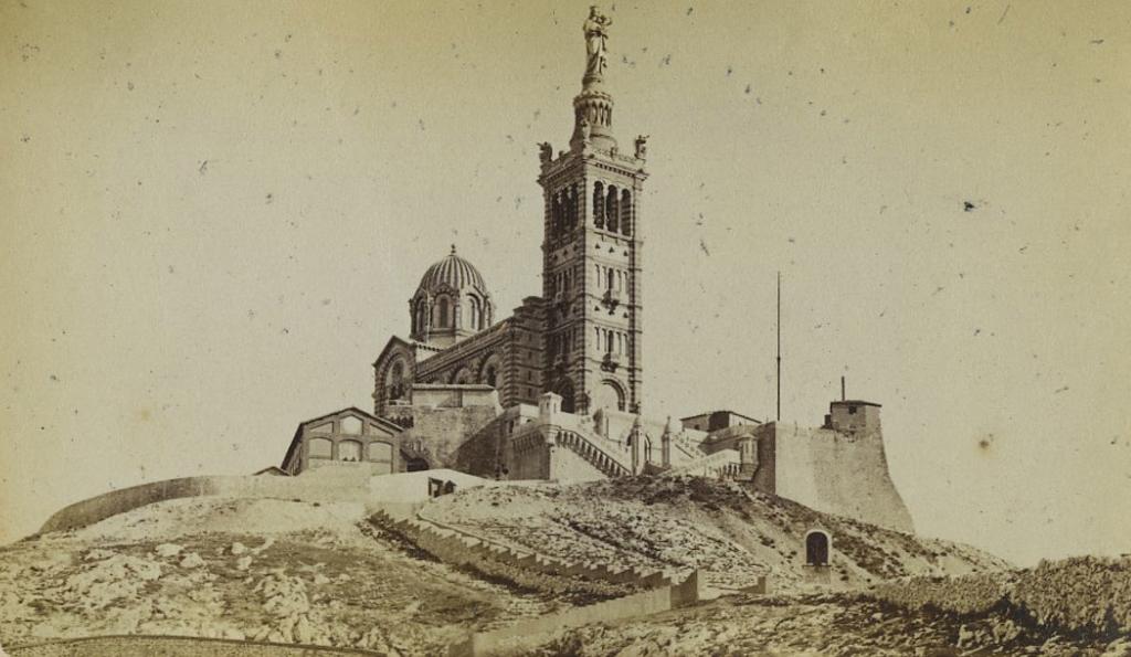 [Vue de la basilique Notre-Dame de la Garde achevée avec son escalier], c. 1885.