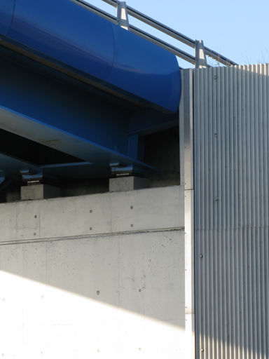 pont de secours du terminal méthanier de Fos-Cavaou, actuellement pont routier du Cavaou ou pont bleu