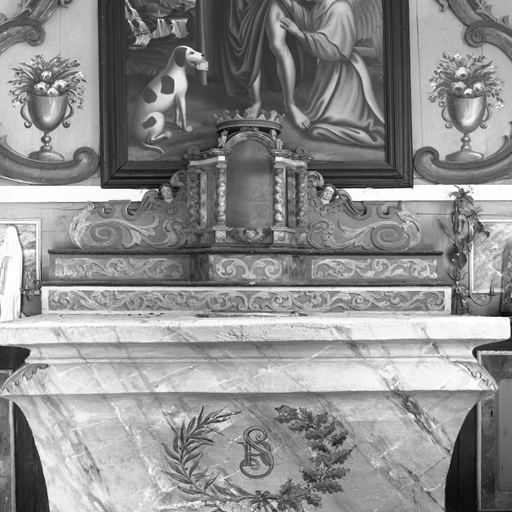 ensemble du maître-autel (autel, 2 gradins d'autel, exposition, tableau : Saint Roch)
