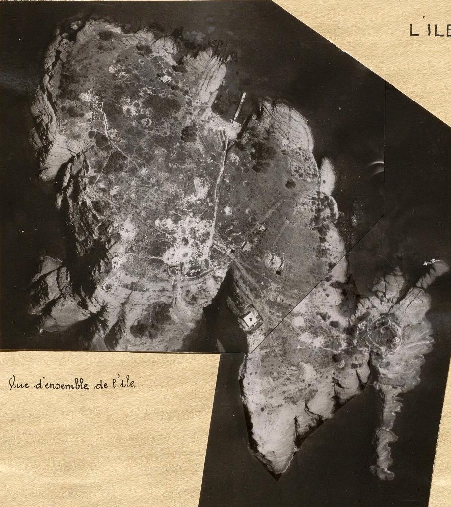 [Vue aérienne verticale de l'île Verte], 1946.