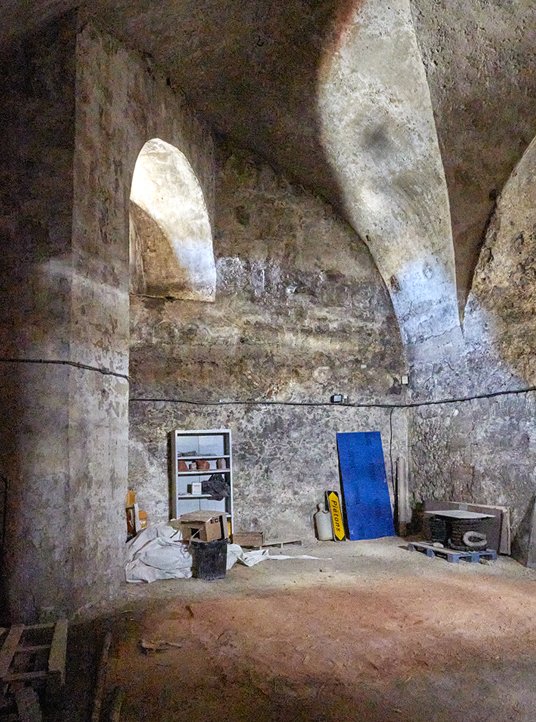 Fort Ganteaume : détail de la casemate souterraine flanquant la salle e la Porte Marine.