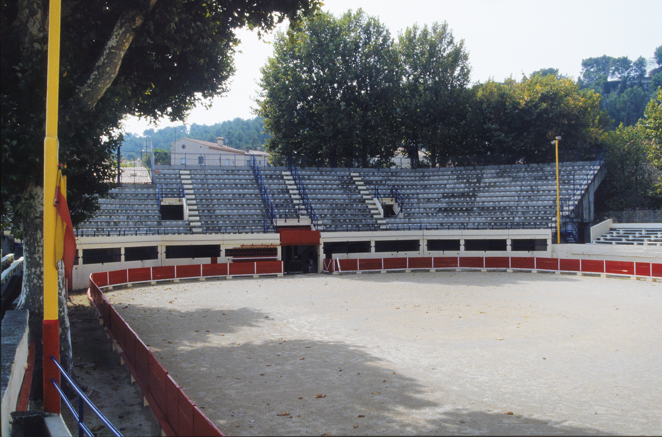 Tribune et piste de la partie sud.