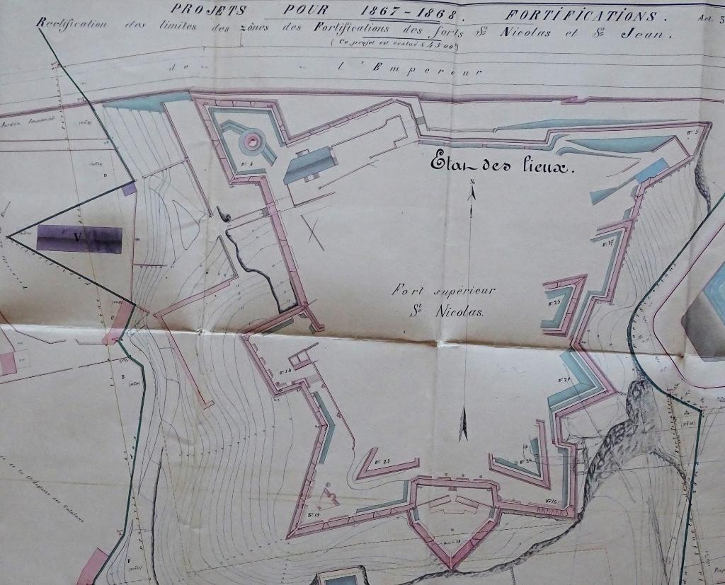 [Plan d'état des lieux des contours de l'enceinte du fort supérieur St Nicolas], 1867. Détail.