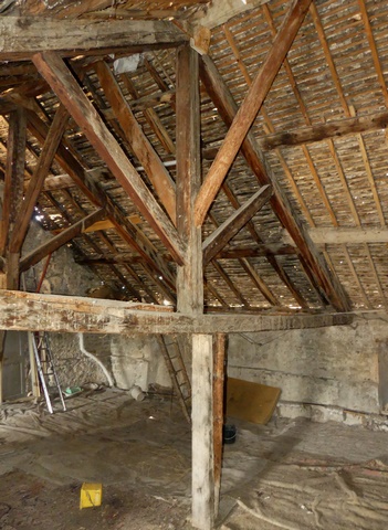 Partie centre-ouest. Etage de comble, ferme de la charpente.