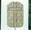 chasuble et étole (ornement rouge)