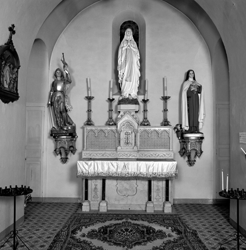 autel, gradins d'autel (2), tabernacle (autel mixte, autel secondaire) : autel de saint Sébastien, style néo-gothique