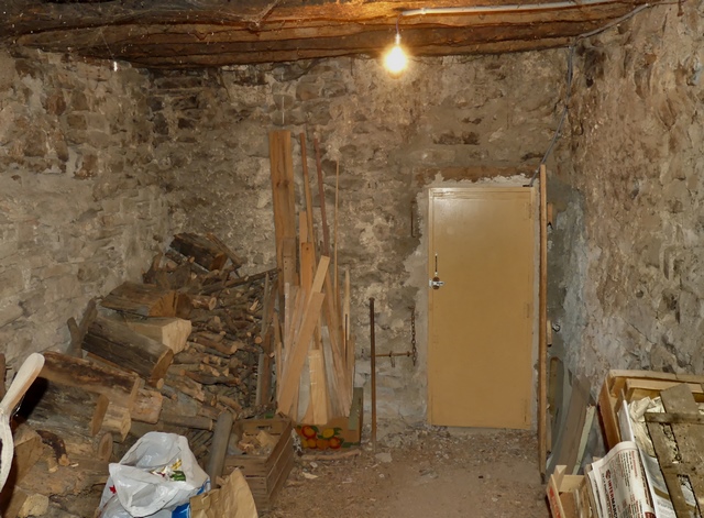 Partie nord. Etage de soubassement, resserre centrale. Vue de volume prise de l'ouest.
