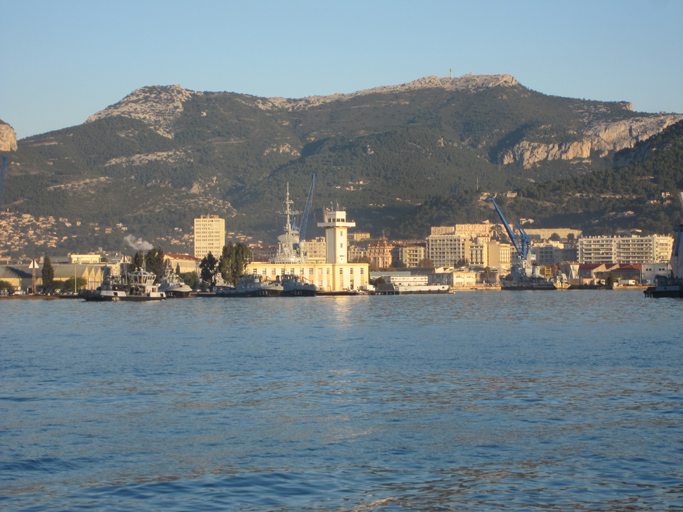 Ports et aménagements portuaires de la commune de Toulon